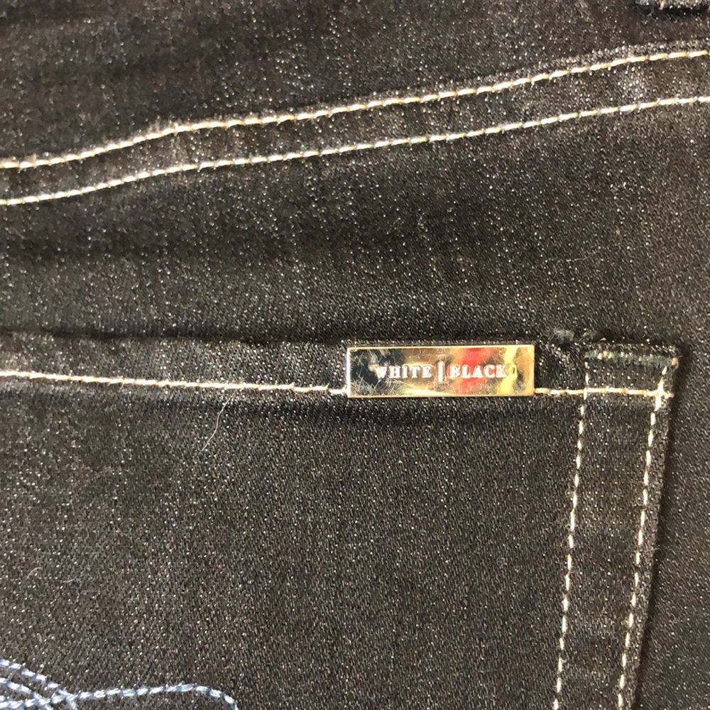 White House Black Market”Feel Beautiful” Capris 8 - Picture 7 of 10